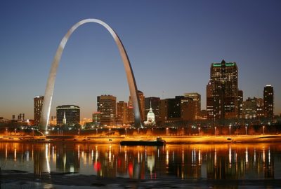 Saint Louis by night