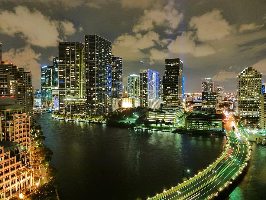 Fun Things to Do on Date Night in Miami