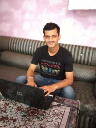 Hitesh from Delhi NCR | Man | 26 years old