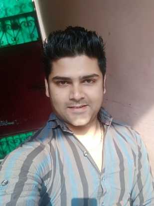 Sumit from Hyderabad | Man | 32 years old